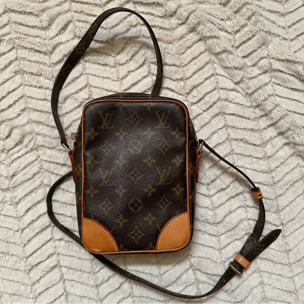 Louis Vuitton Danube Monogram Crossbody Bag - Picture 4 of 12